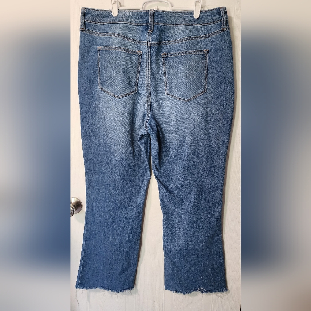 Women's Sonoma Kick Flare Frayed Hem Denim sz 16 - Picture 4 of 6